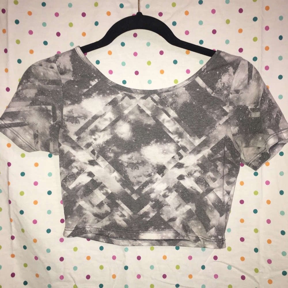 PacSun Gray Crop Top